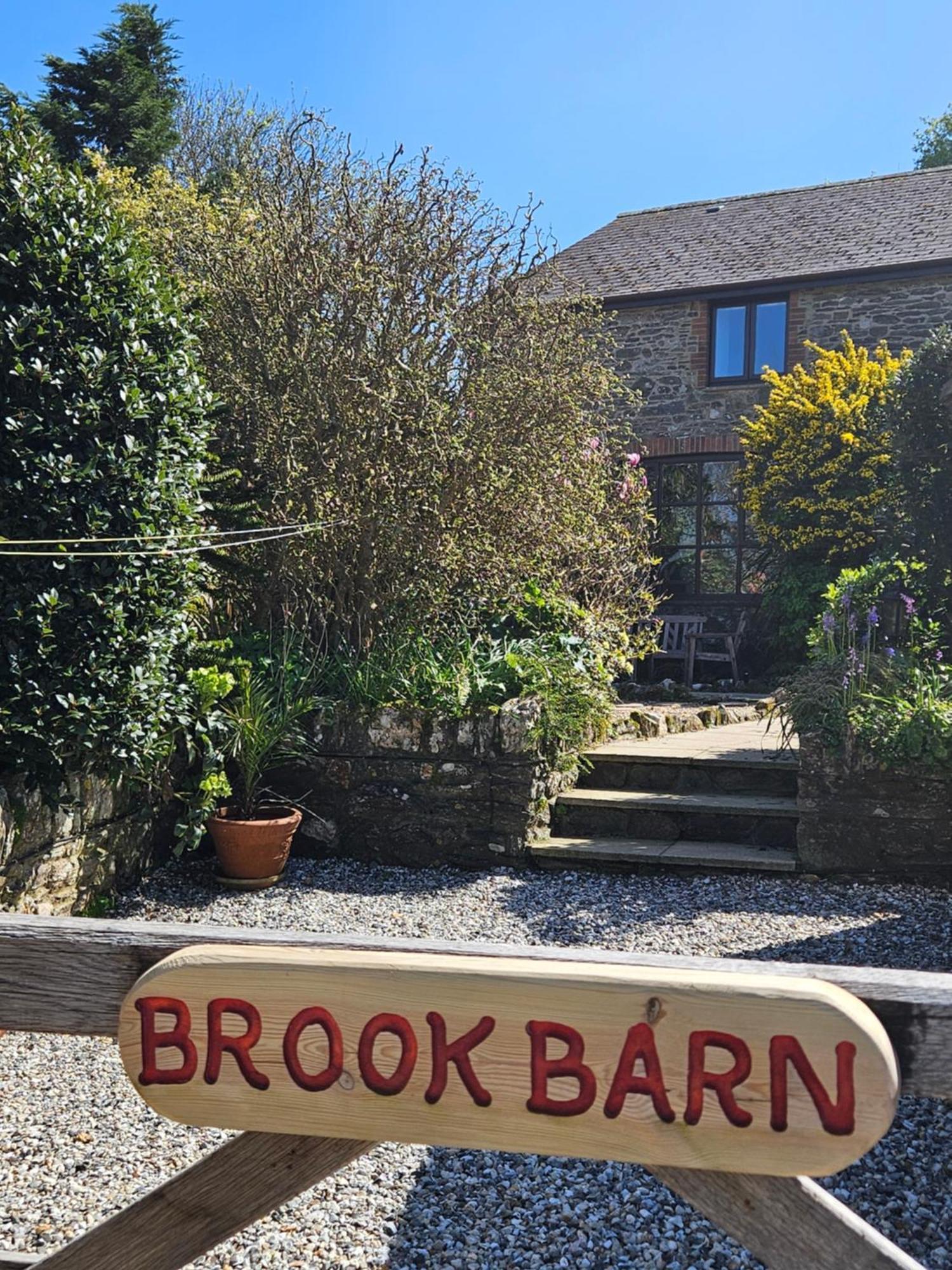Brook Barn * Malborough